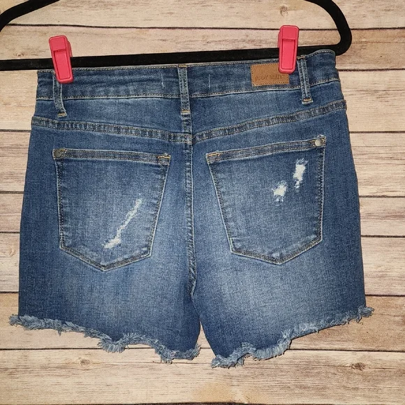 Judy Blue Denim Leopard Patch Women's Shorts - Picture 3 of 4